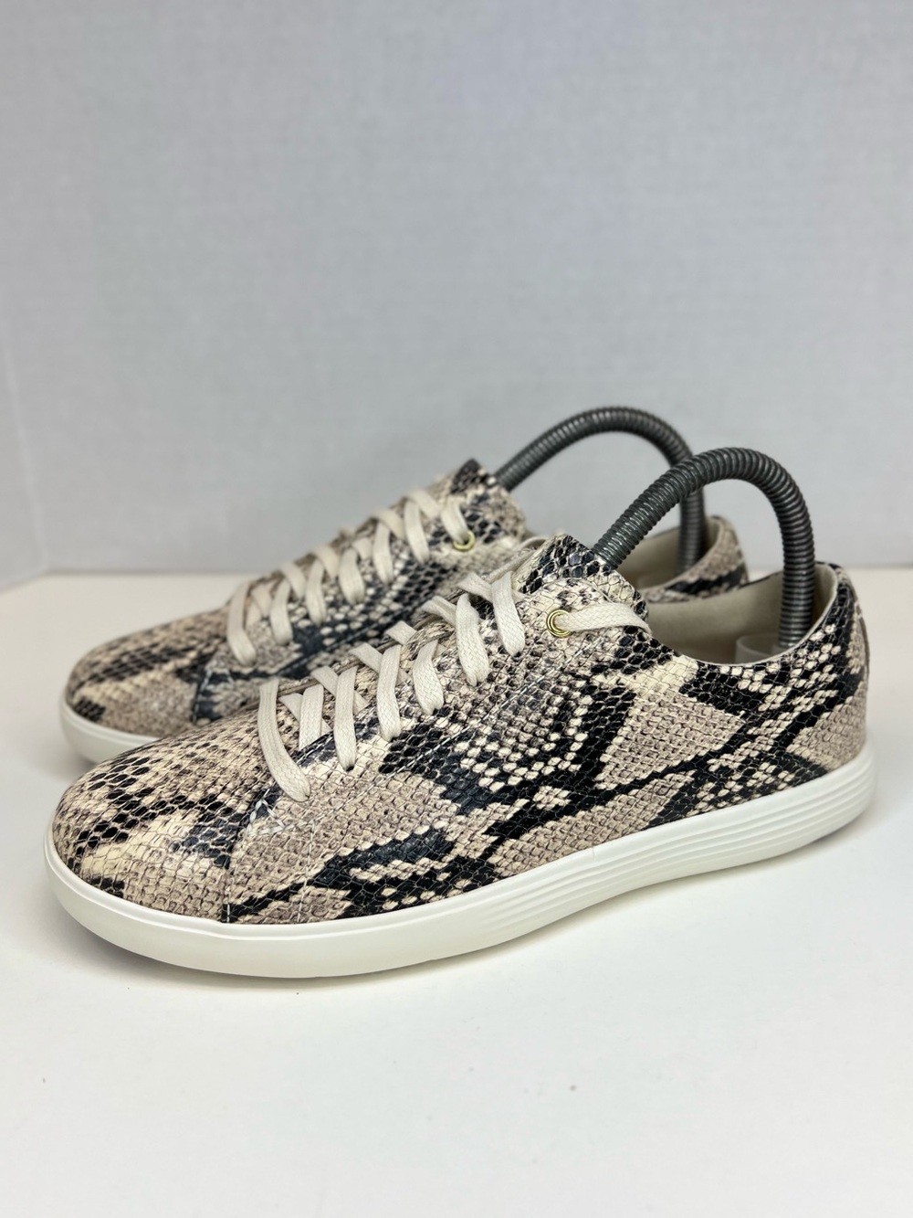 COLE HAAN Grand OS Crosscourt II Snake Snake Print/Ivory Womens Sneakers Sz 6